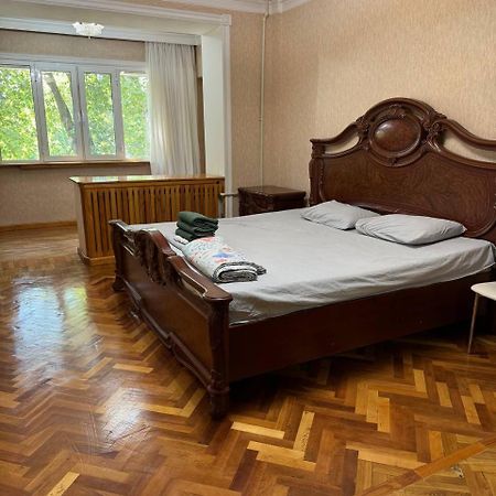 Апартаменты У Парка Голубые Купола И Цум Apartments At Blue Dome Park Tashkent Bagian luar foto