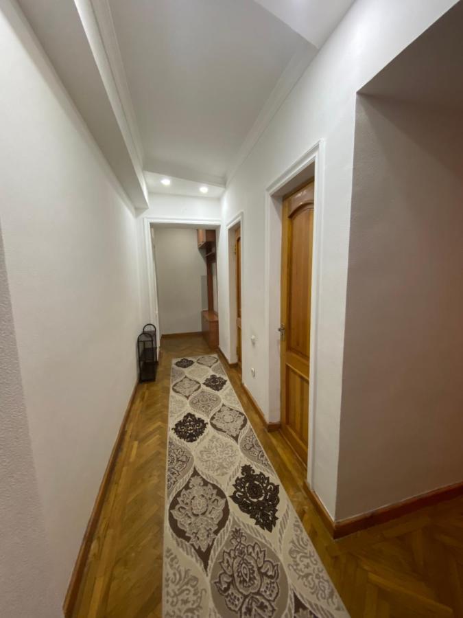 Апартаменты У Парка Голубые Купола И Цум Apartments At Blue Dome Park Tashkent Bagian luar foto