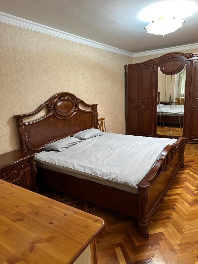 Апартаменты У Парка Голубые Купола И Цум Apartments At Blue Dome Park Tashkent Bagian luar foto