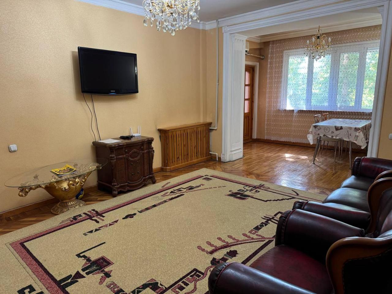 Апартаменты У Парка Голубые Купола И Цум Apartments At Blue Dome Park Tashkent Bagian luar foto