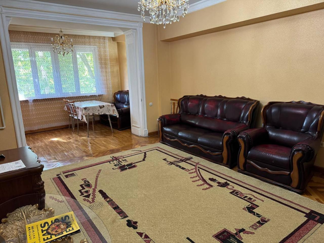 Апартаменты У Парка Голубые Купола И Цум Apartments At Blue Dome Park Tashkent Bagian luar foto