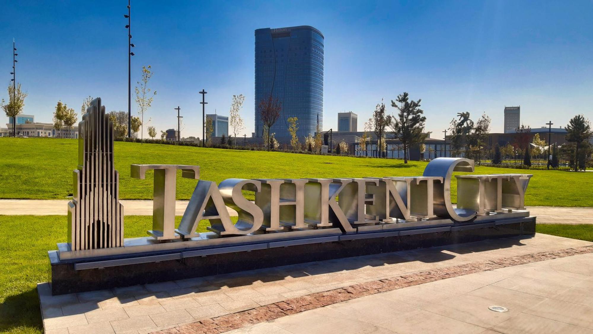 Апартаменты У Парка Голубые Купола И Цум Apartments At Blue Dome Park Tashkent Bagian luar foto